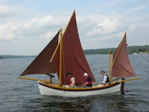 HMS Kingfisher under sail